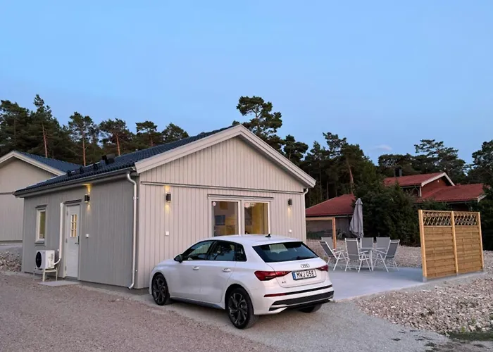 Amazing Holiday Home In Froejel